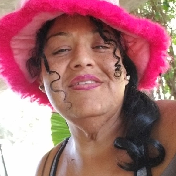 Meet your Posher, Frances - Picture 1 of 1